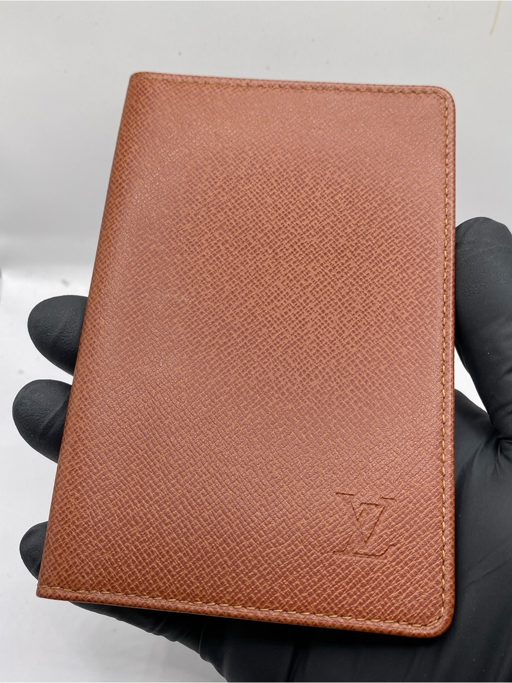 Louis Vuitton Brown Leather Key & Card Holder - Picture 1 of 10